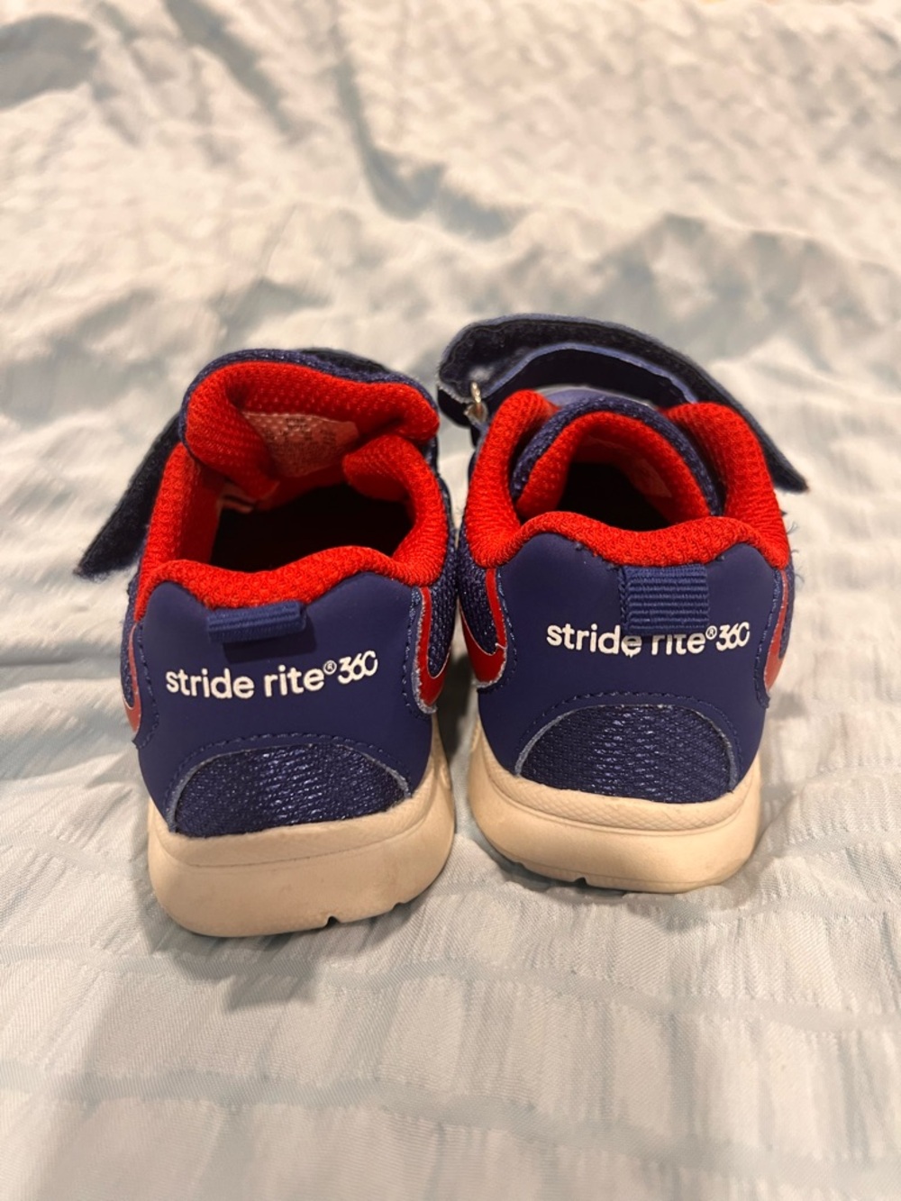 StrideRite Ryne Sneaker - Picture 3 of 6